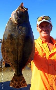 Wade-angler Toby Barrington of Channelview TX took this nice flounder while wade fishing Rollover Bay with a Miss Nancy mud minnow