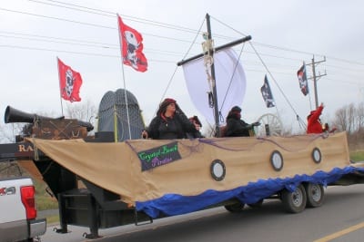 F-02